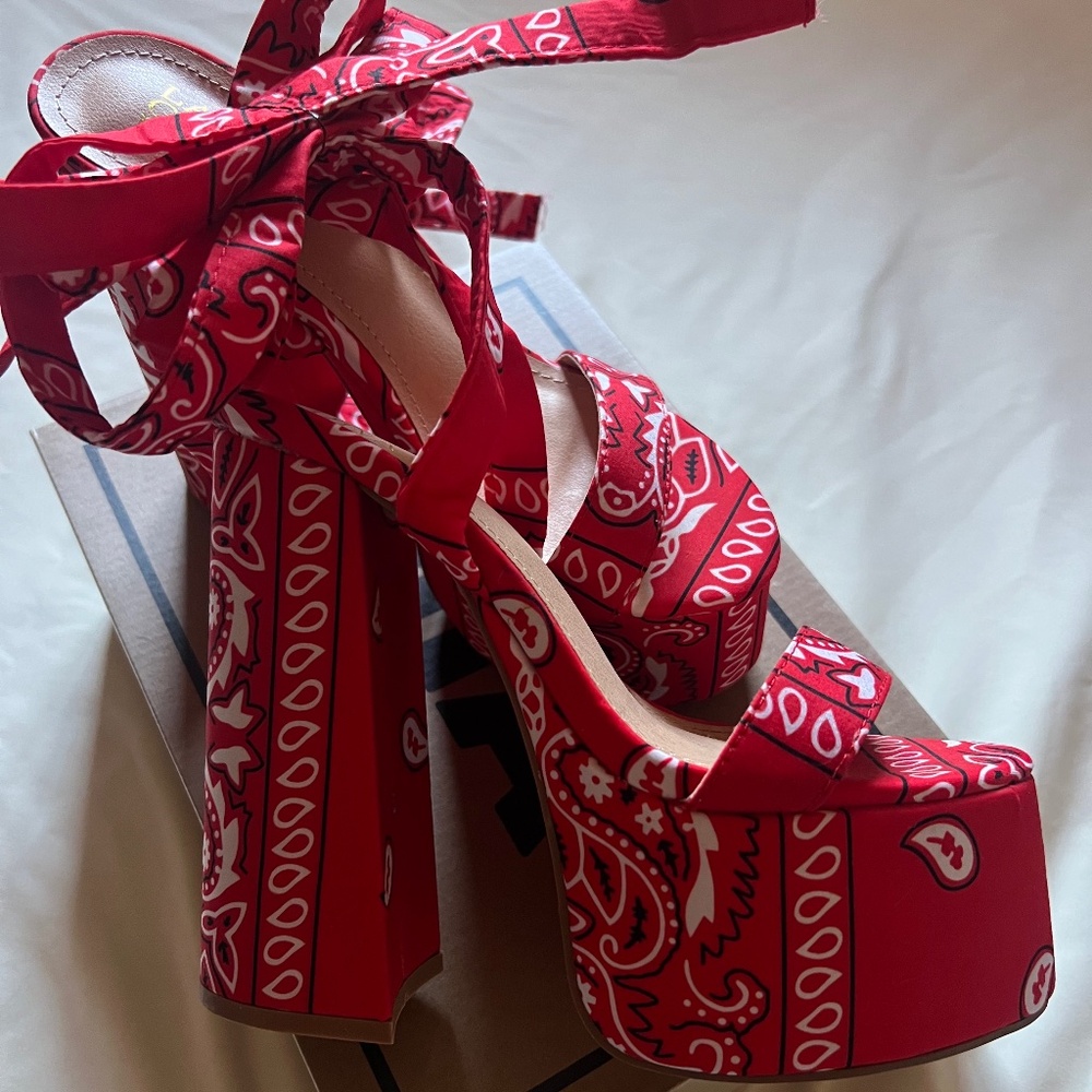 Red bandana platform heels size 5 1/2